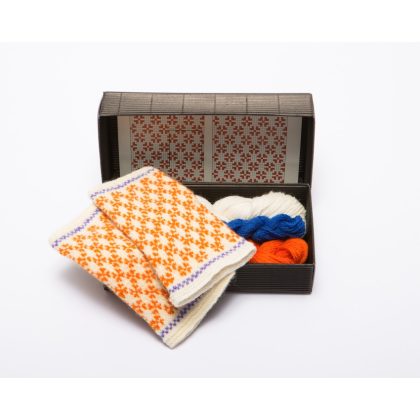 Fingerless gloves DIY Knitting Kit "Knit like a Latvian” – Springtime 5