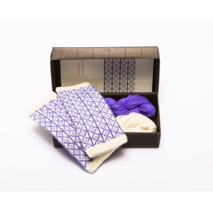 Fingerless gloves DIY Knitting Kit "Knit like a Latvian” – Springtime 10