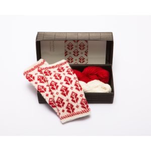 Fingerless gloves DIY Knitting Kit "Knit like a Latvian” – Springtime 3