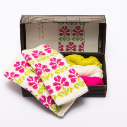 Fingerless gloves DIY Knitting Kit "Knit like a Latvian” – Springtime 9